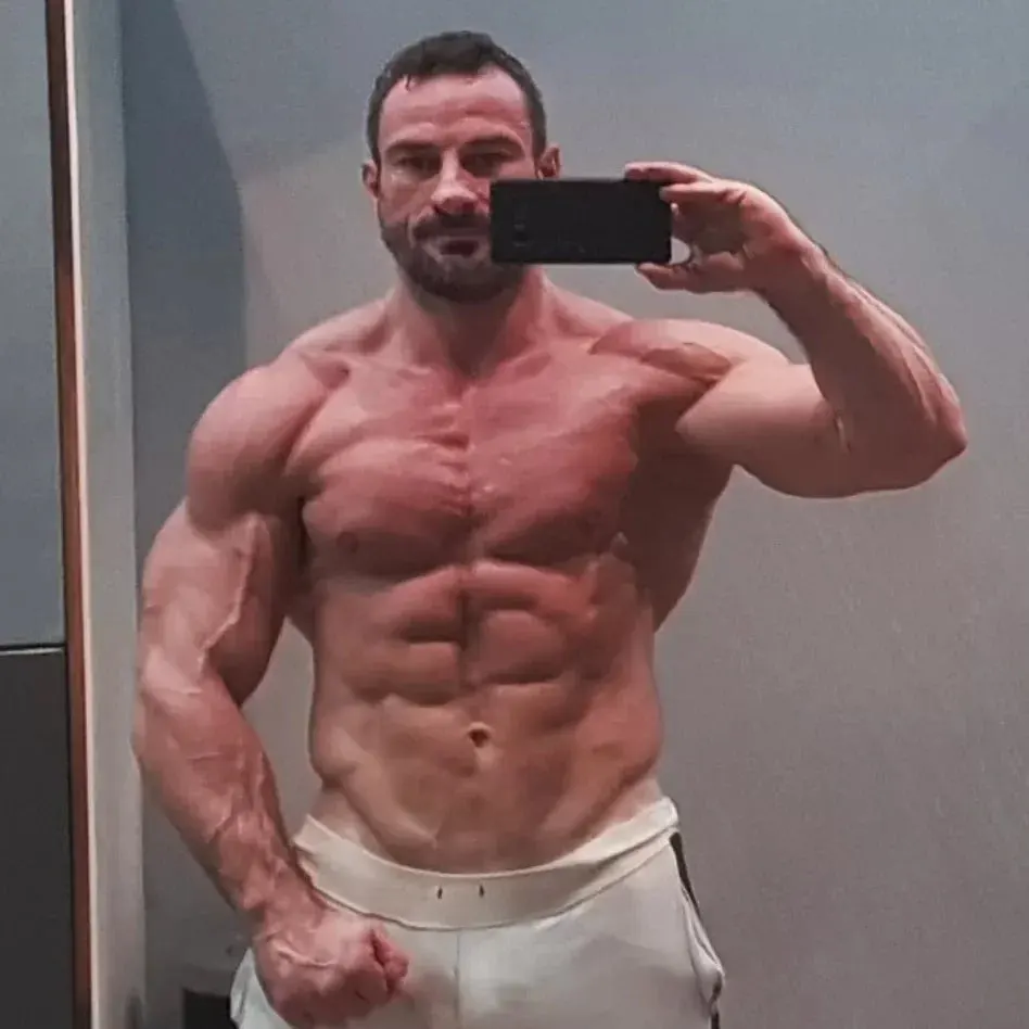 petar nizamov fitness Петър Низамов фитнесс тренировки мускули анаболни стероиди хормон на растежа Бургас