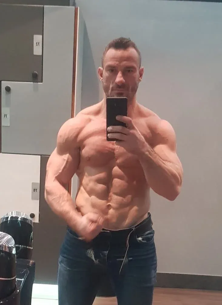 Галерии перата® - кръгови тренировки 7 петър низамов фитнесс тренировки мускули анаболни стероиди хормон на растежа бургас 2025 Петър низамов фитнесс тренировки мускули анаболни стероиди хормон на растежа бургас